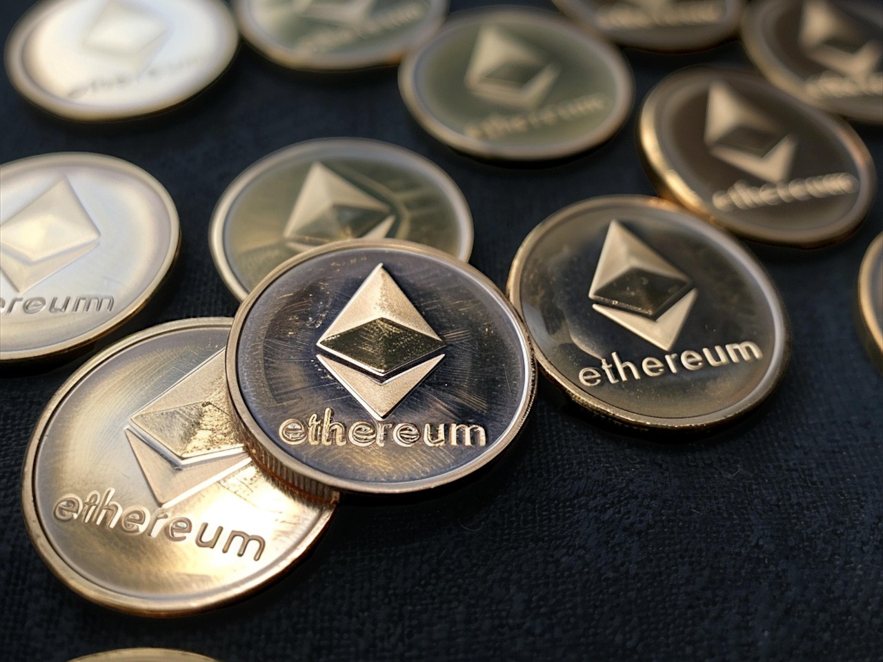 Base链发币？官方宣称仅收藏品 Base is for everyone市值破2千万美元